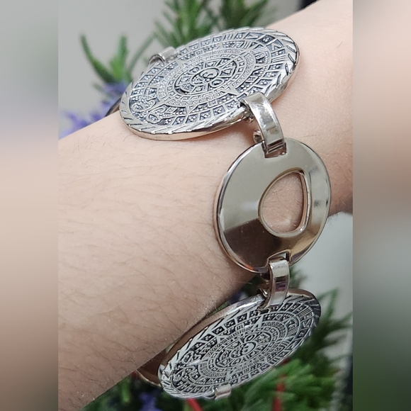 Aztec Calendar Silver Disc Bracelet VINTAGE - Picture 13 of 16